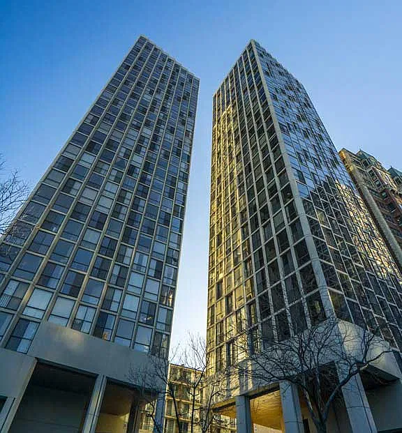 345 W Fullerton Pkwy #2607