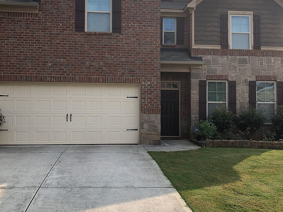 1st image of 595 Highbranch Cir
