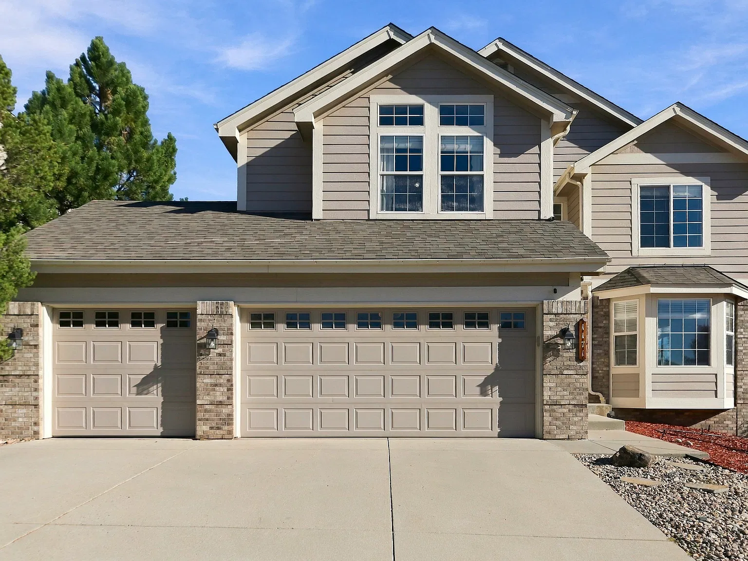 4 bed, 2411 sqft, $3,349 — Photo 1