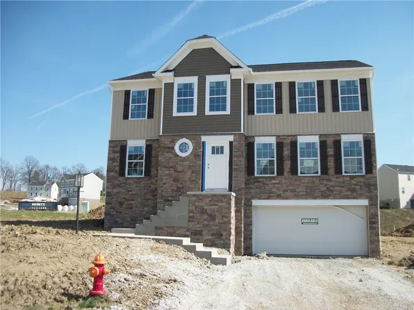 501 Gardenia Dr, Belle Vernon, PA 15012