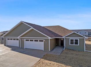 805 Roosevelt St, Baraboo, WI 53913