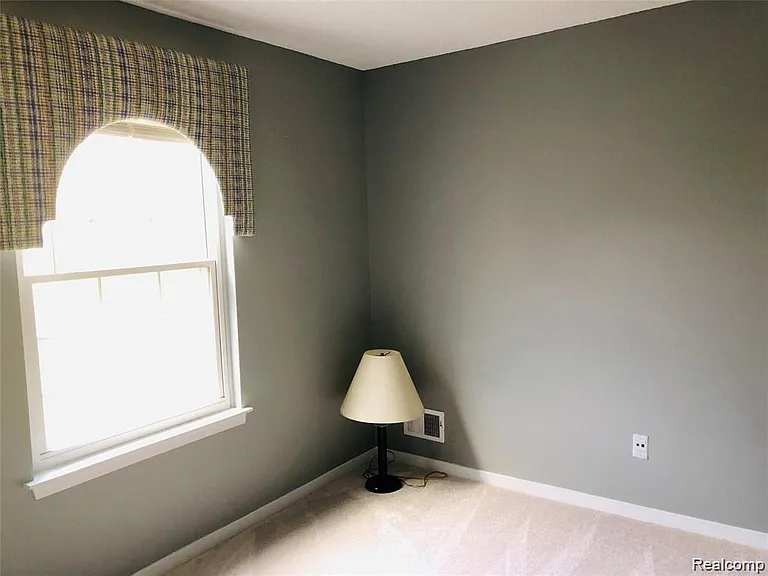 41419 Cornell Dr — Photo 34
