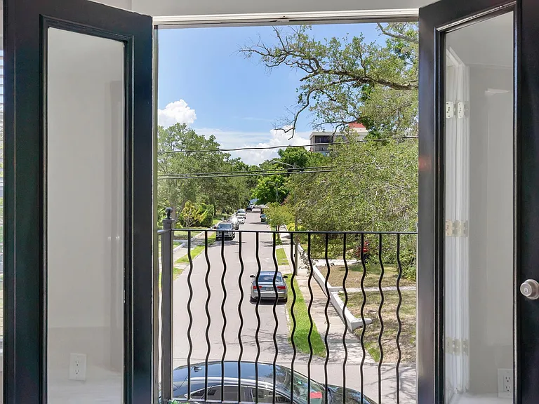 2405 W Texas Ave #4 — Photo 29