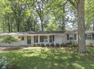 1003 Acorn Dr, Holland, MI 49424