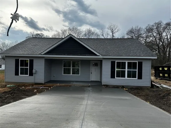 228 S Main St, Honea Path, SC 29654