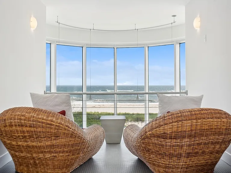 681 Dune Rd — Photo 13