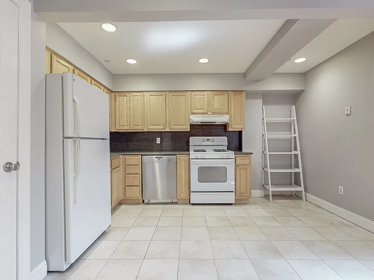 83-71 116th St #7B — Photo 5