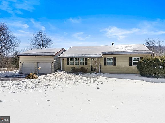 3rd image of 236 Hill Rd