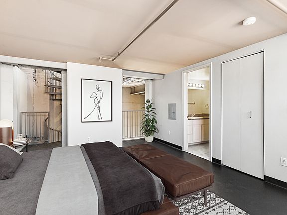 2nd image of 1247 Woodward Ave #14-312