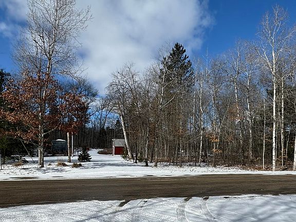 3rd image of 5886 Bear Lake Dr