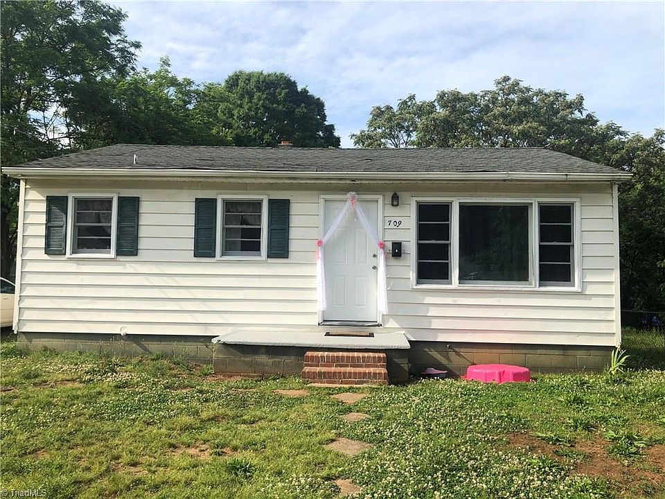 2nd image of 709 Aureole St