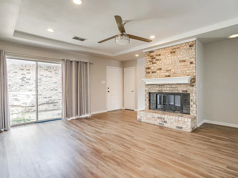5947 Chimney Wood Cir — Photo 8