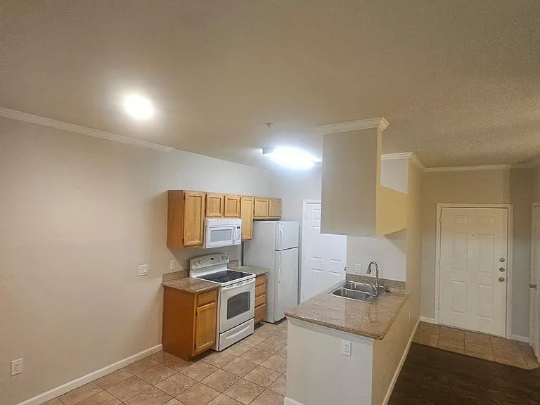 5401 E Van Buren St #1099 — Photo 6