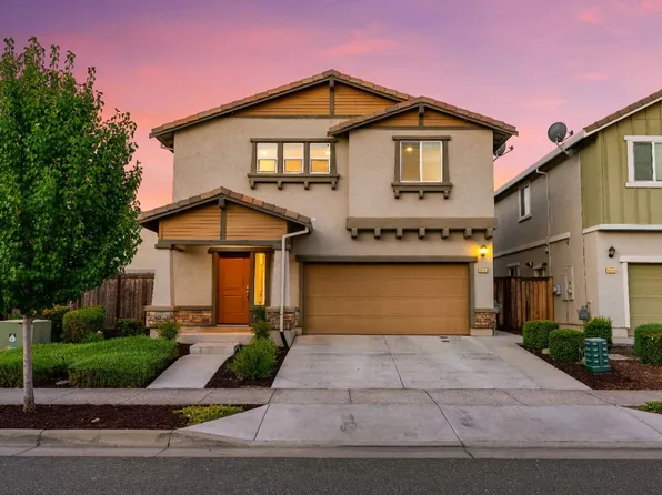 4554 Maple Crest St, Sacramento, CA 95834