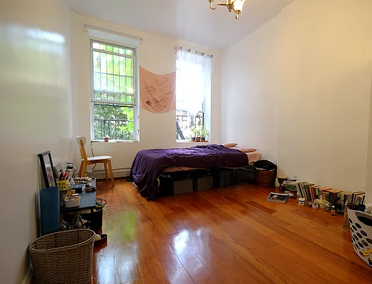 Rented by Oxford Property Group | media 10