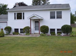 7 Hillcrest Ave, Queensbury, NY 12804