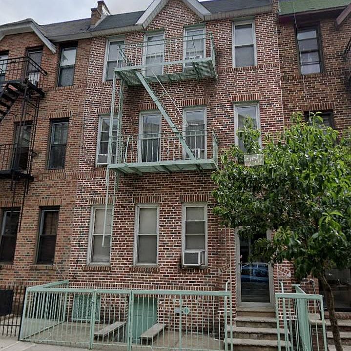 1st image of 937 42nd St APT 6