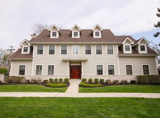 1044 S Spring Ave, La Grange, IL 60525