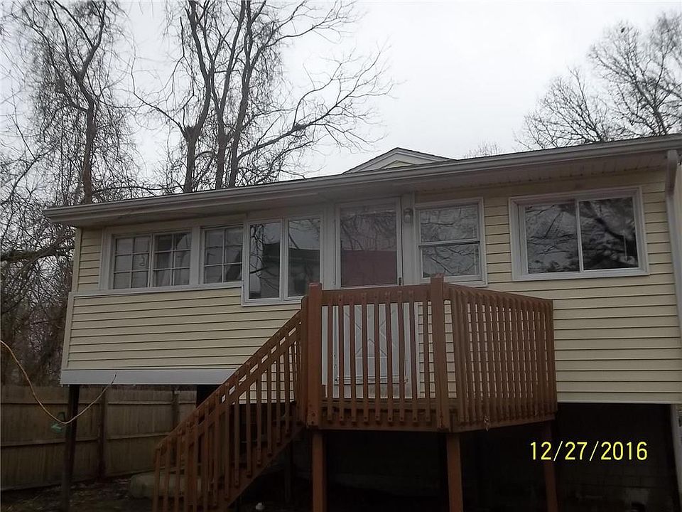 25 Pequot Ave, Warwick, RI 02889 Zillow