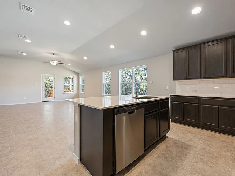 4302 Lindberg Ln — Photo 10