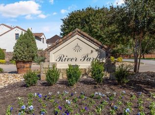 2801 River Forest Dr, Fort Worth, TX 76116