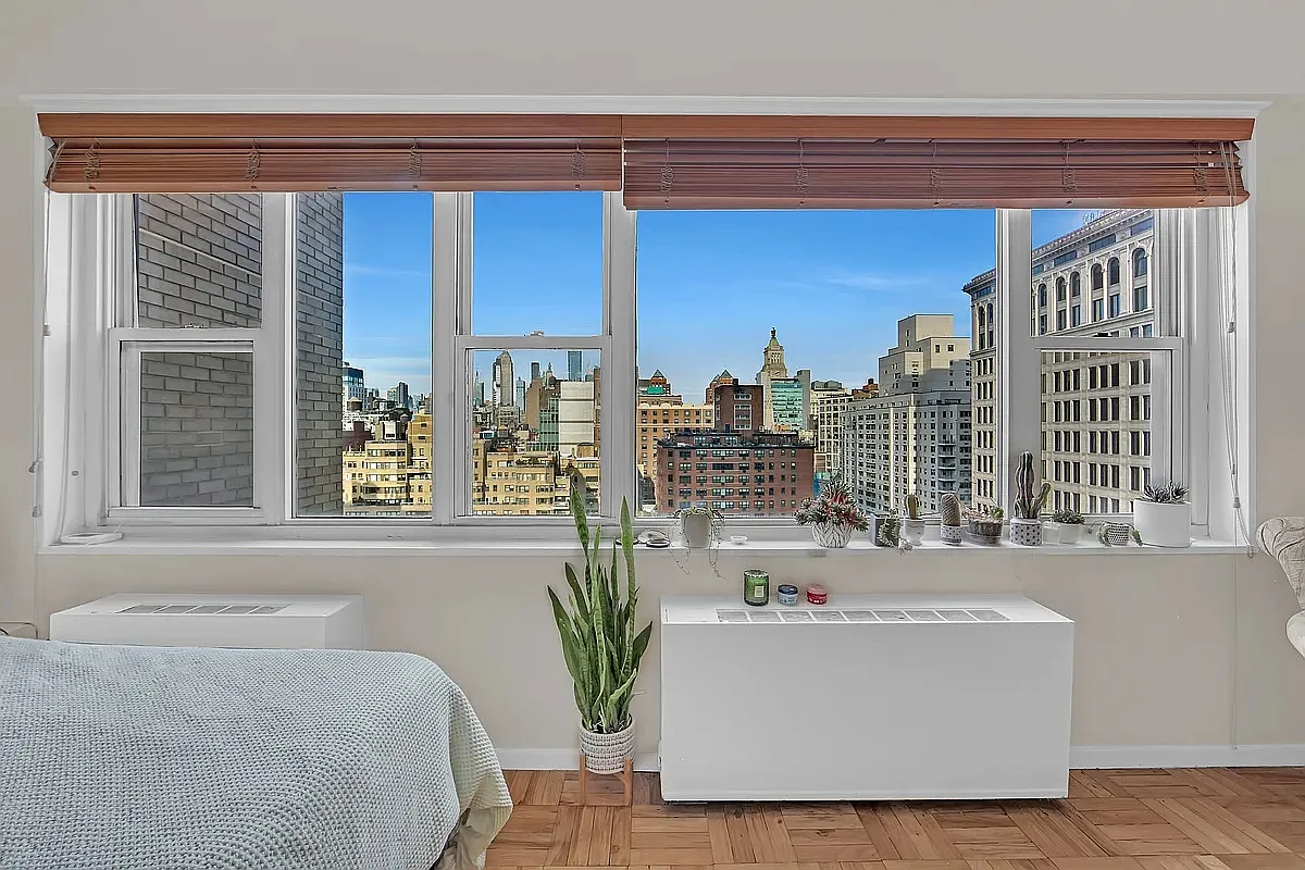 60 East 8th Street — Photo 2