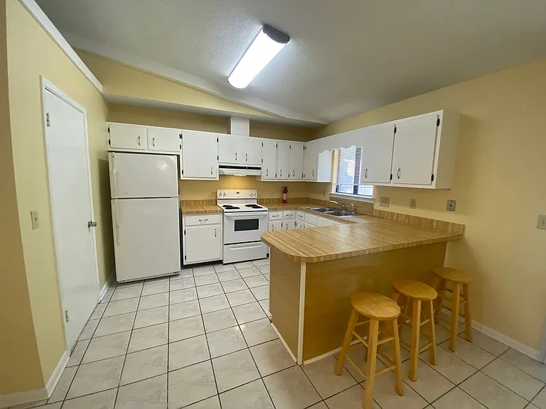 3235 Auburn Pkwy — Photo 6
