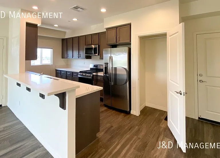 8137 Cascio Ct #102 — Photo 1