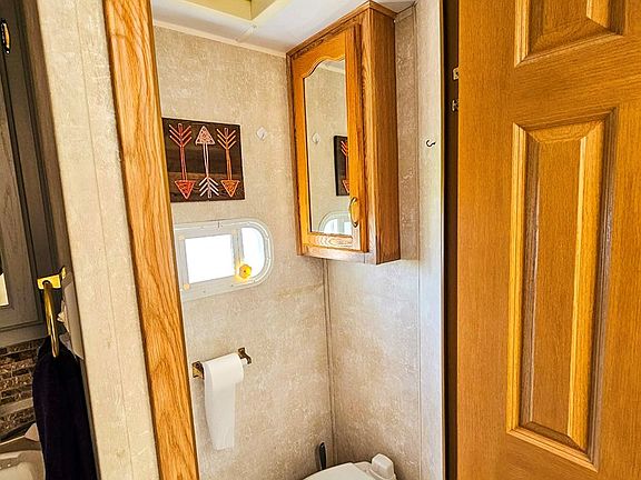 3rd image of 420 An County Rd #385-23