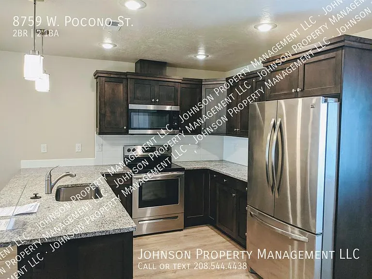 8759 W Pocono Ln — Photo 3