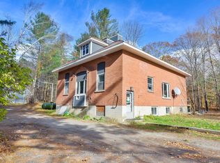 2026 Peninsula Rd, Muskoka Lakes, ON P0B 1J0
