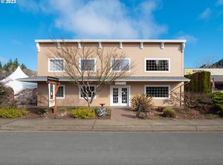 345 1st St, Elkton, OR 97436