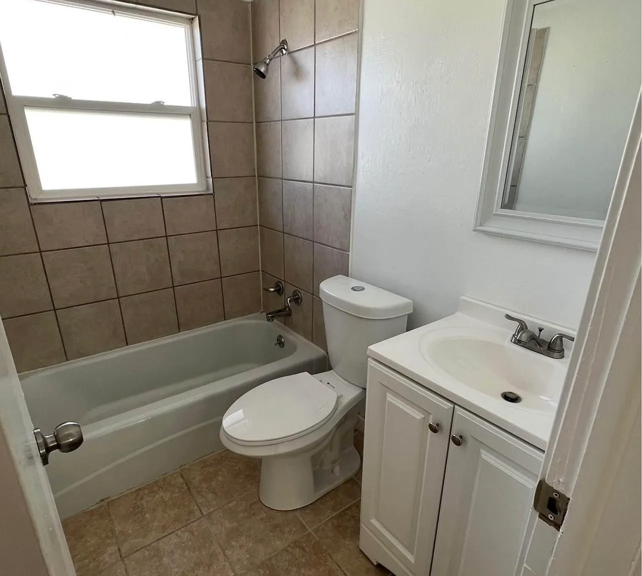 2 bed, 750 sqft, $1,450 — Photo 4
