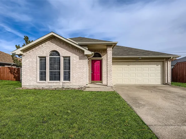 3326 Spring Meadow Ln, Grand Prairie, TX 75052