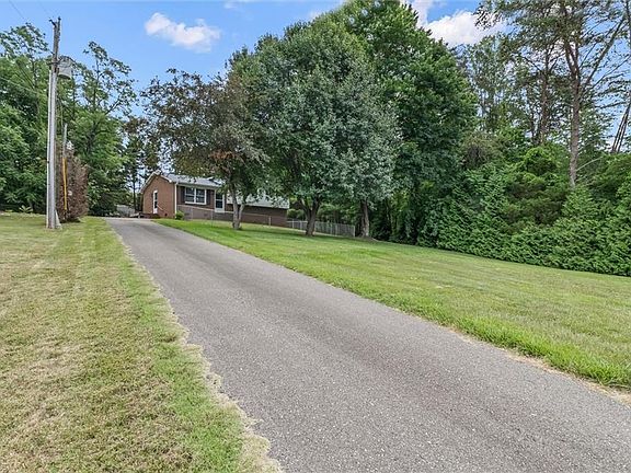 4th image of 193 Creed Rd