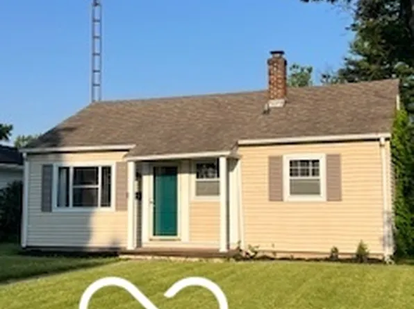 2028 Gilmore St, Columbus, IN 47201