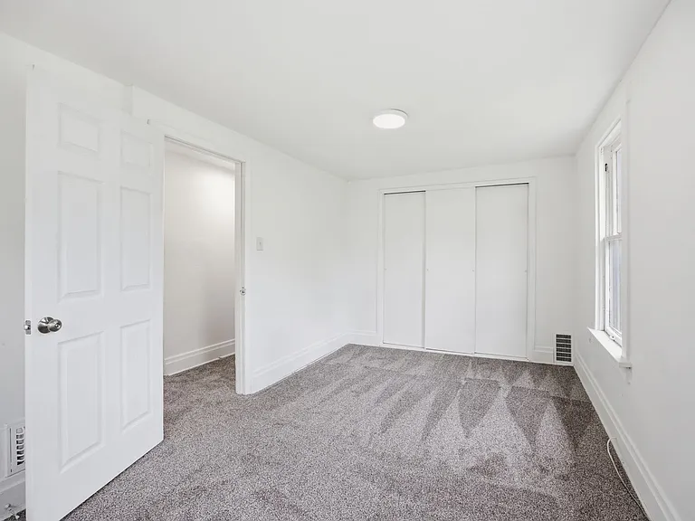 2906 Chester St — Photo 5