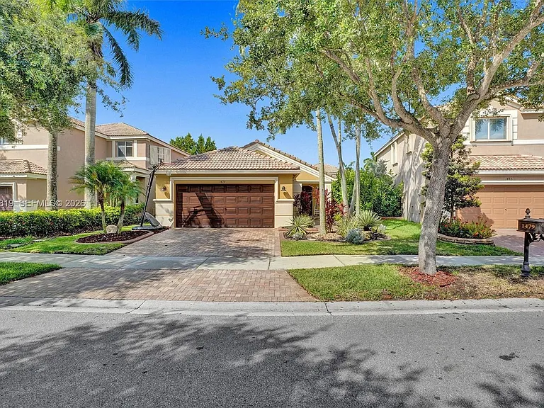 1479 Sunset Way — Photo 2
