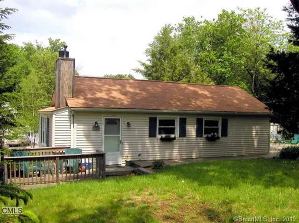 1 Circle Dr, Danbury, CT 06811