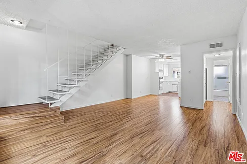 2332 S Beverly Glen Blvd Photo 1