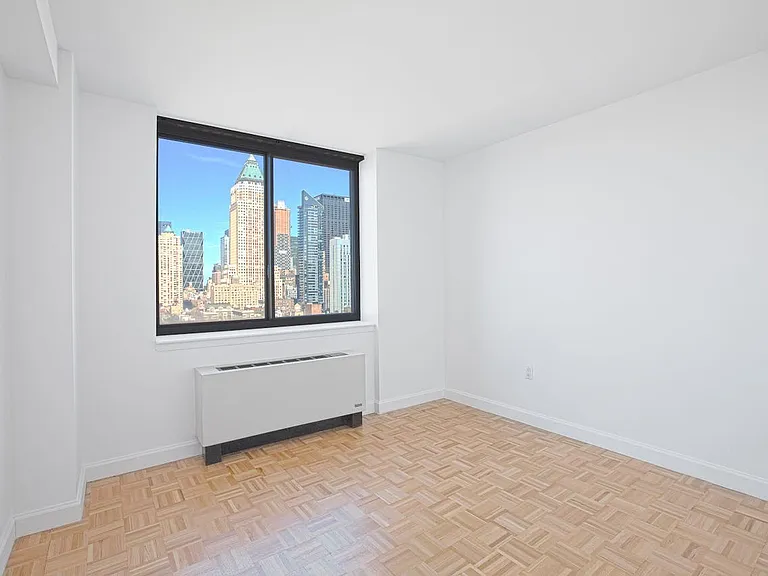 360 W 43rd St #S22E — Photo 8