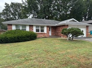 2940 E Eastwood St, Springfield, MO 65804