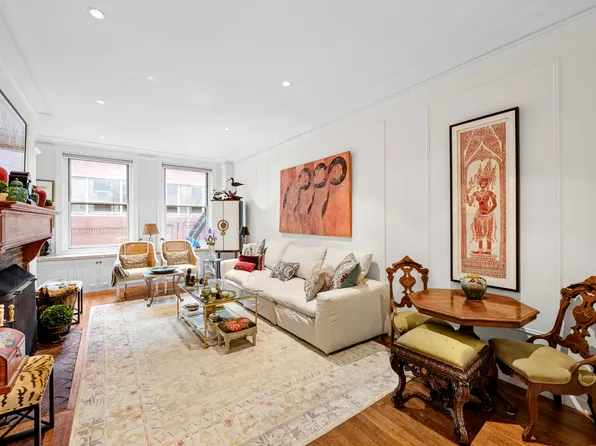 50 West 67th Street 4F image 2 of 8