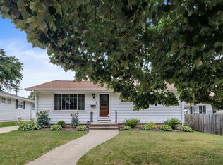 4706 Harding Rd, Kenosha, WI 53142