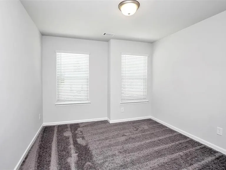 2601 Hedgeway Cir NW — Photo 12