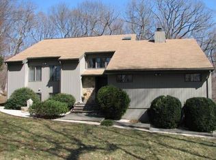 11 Spicewood Ln, Wilton, CT 06897