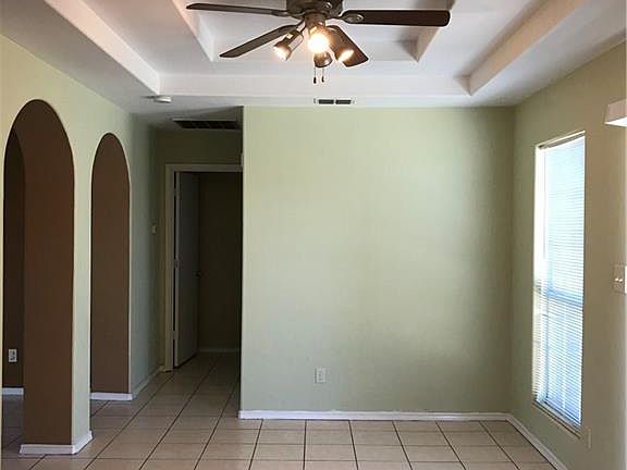 3rd image of 1803 Wilcox Dr