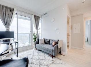 2221 Yonge St #5207, Toronto, ON M4S 0B8