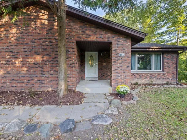 3444 Mount LANE, Hubertus, WI 53033