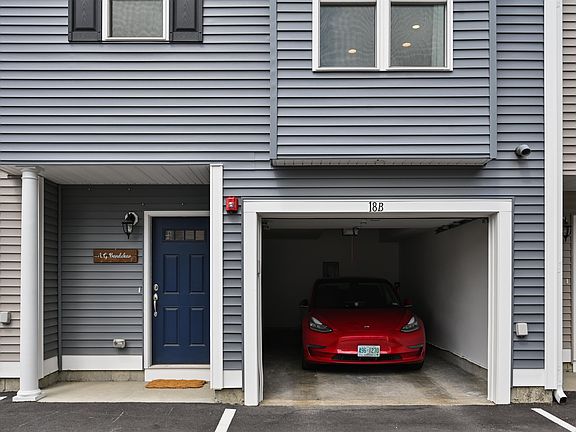 3rd image of 18 Dumaine Avenue #B